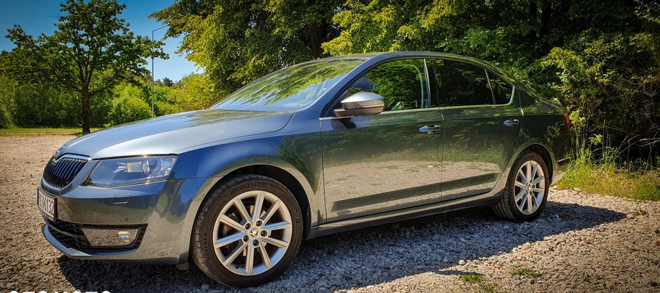 Skoda Octavia cena 59900 przebieg: 93600, rok produkcji 2016 z Oława małe 154